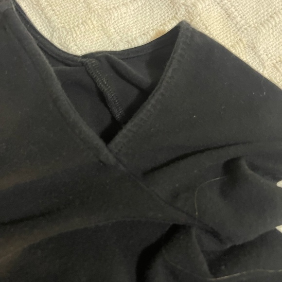 Michael Kors cold shoulder black small top - Picture 5 of 6